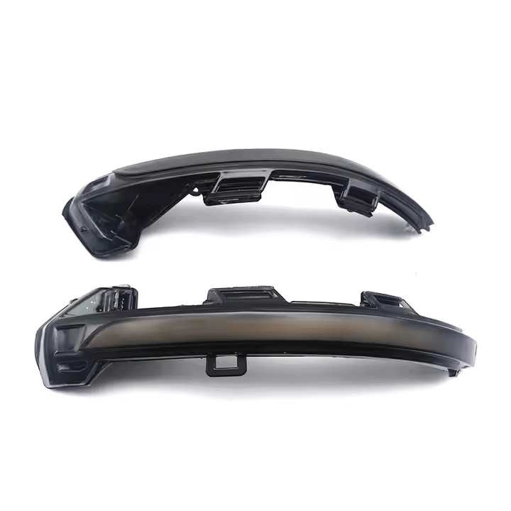VW Golf MK8 & R GTI | Dynamic Mirror Indicator Lights